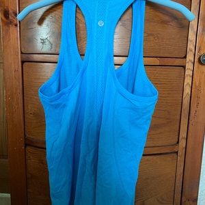 Lululemon aqua swiftly tank